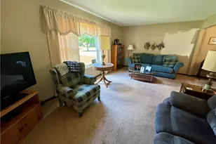 8893 Whiteoak Dr, Twinsburg, OH 44087 - Photo 4