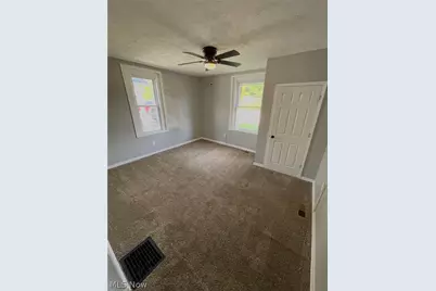 1554 Wheeling Avenue, Zanesville, OH 43701 - Photo 10