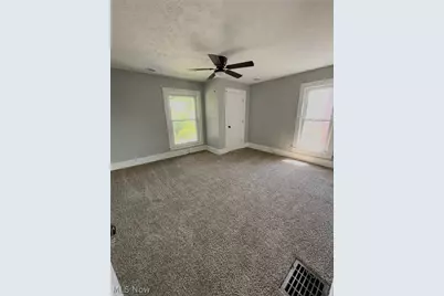 1554 Wheeling Avenue, Zanesville, OH 43701 - Photo 8