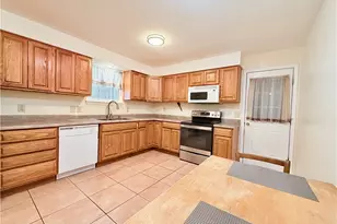 613 McKenna Dr, Williamstown, WV 26187 - Photo 6