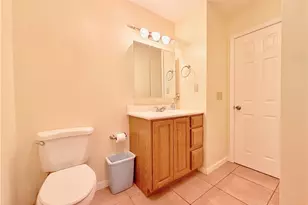 613 McKenna Dr, Williamstown, WV 26187 - Photo 10