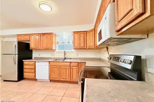 613 McKenna Dr, Williamstown, WV 26187 - Photo 8