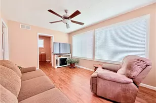 613 McKenna Dr, Williamstown, WV 26187 - Photo 20