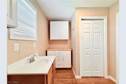 613 McKenna Drive, Williamstown, WV 26187 - Photo 16