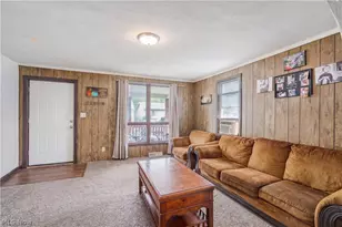 1612 Maple Ave, Wellsville, OH 43968 - Photo 4