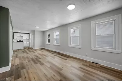 1939 W 54th Street, Loveland, OH 44102 - Photo 6