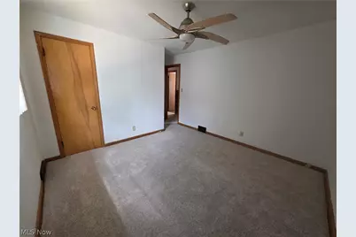 510 W Maplewood Avenue, Struthers, OH 44471 - Photo 6