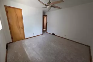 510 W Maplewood Ave, Struthers, OH 44471 - Photo 6