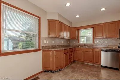 31435 Bayridge Boulevard, Willowick, OH 44095 - Photo 10