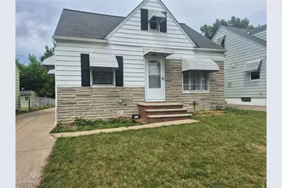 14211 Tabor Avenue, Maple Heights, OH 44137 - Photo 1
