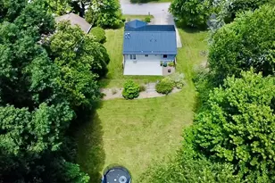424 Garner Dr, Mogadore, OH 44260 - Photo 8
