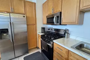 1951 W 26th St, Loveland, OH 44113 - Photo 18