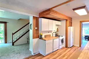 398 N Chillicothe Rd, Aurora, OH 44202 - Photo 8