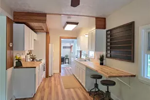 398 N Chillicothe Rd, Aurora, OH 44202 - Photo 6