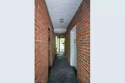 1104 N Howard Street, Akron, OH 44310 - Photo 40