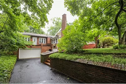 1104 N Howard Street, Akron, OH 44310 - Photo 4