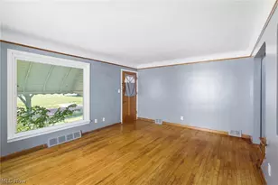 13120 Crennell Ave, Loveland, OH 44105 - Photo 8