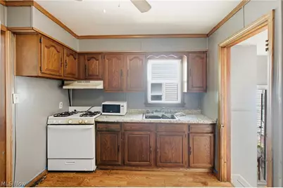 13120 Crennell Avenue, Loveland, OH 44105 - Photo 10
