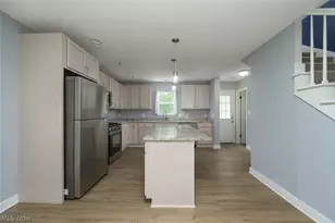 746 E Highland Ave, Ravenna, OH 44266 - Photo 16