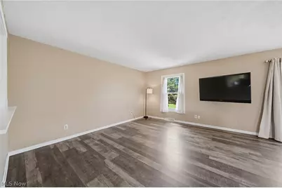824 S Chillicothe Road #2, Aurora, OH 44202 - Photo 6