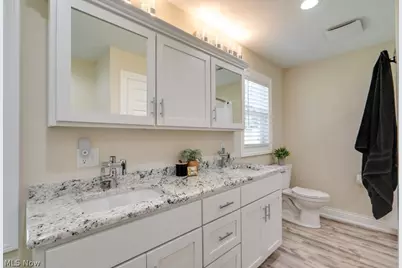 301 Avis Avenue NW, Massillon, OH 44646 - Photo 12