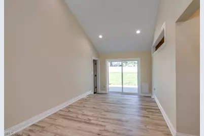 301 Avis Avenue NW, Massillon, OH 44646 - Photo 18