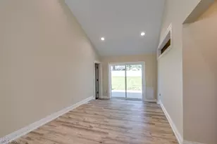 301 Avis Ave NW, Massillon, OH 44646 - Photo 18