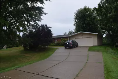 5040 2nd Street NW, Canton, OH 44708 - Photo 2