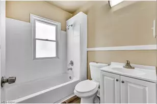 11521 Tuscora Ave, Loveland, OH 44108 - Photo 8