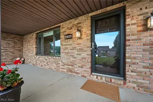 2411 Sucrose Dr, Green, OH 44312 - Photo 2