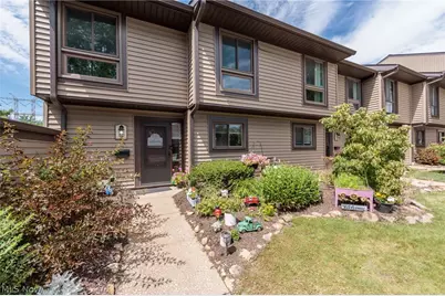 1135 Canyon View Road #101, Northfield, OH 44067 - Photo 2