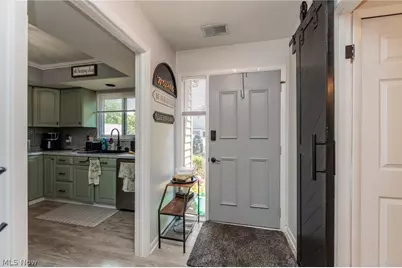 1135 Canyon View Road #101, Northfield, OH 44067 - Photo 4