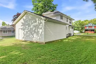 547 S Main St, Hubbard, OH 44425 - Photo 32