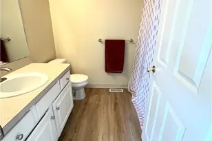 1205 E Mallard Dr, Madison, OH 44057 - Photo 38