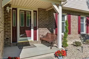 511 Stoneybrook Ln, Canfield, OH 44406 - Photo 4