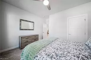 34633 N Legends Way, Grafton, OH 44044 - Photo 26