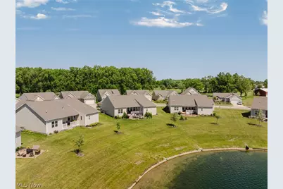 34633 N Legends Way, Grafton, OH 44044 - Photo 40