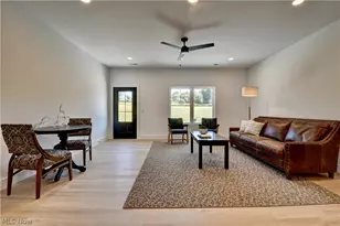821 SW Miller Ave, Sugarcreek, OH 44681 - Photo 12