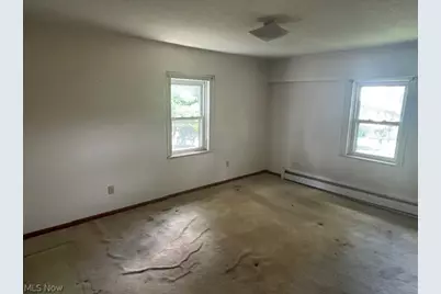 2610 E South Range, New Springfield, OH 44443 - Photo 8