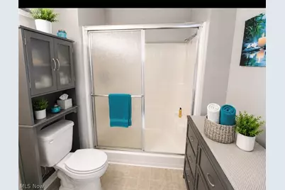 17619 Wildwood Lane, Loveland, OH 44119 - Photo 24