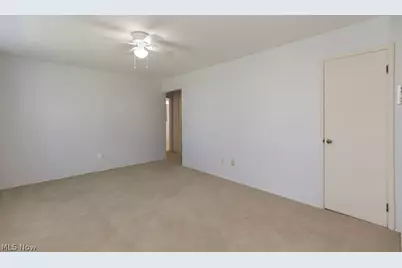520 Ironwood Court, Elyria, OH 44035 - Photo 6