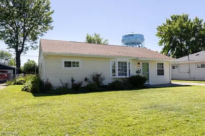 520 Ironwood Court, Elyria, OH 44035 - Photo 2