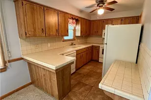 521 Collins Ave, Austintown, OH 44515 - Photo 6