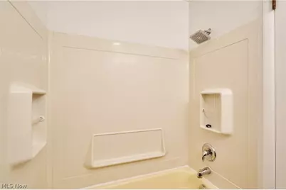 1056 Endicott Drive, Akron, OH 44313 - Photo 16