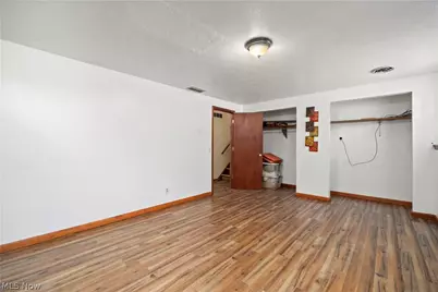 8134 Oberlin Road, Elyria, OH 44035 - Photo 28