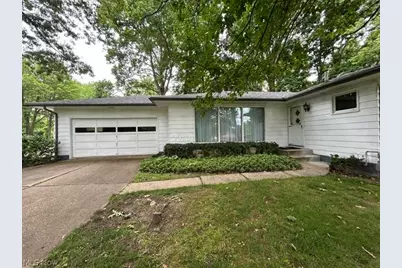 708 Fairwood Road, New Franklin, OH 44319 - Photo 2