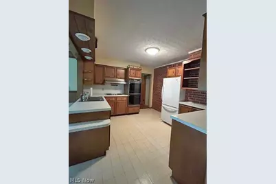 708 Fairwood Road, New Franklin, OH 44319 - Photo 12