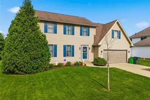 5627 Alcorn Ave, Louisville, OH 44641 - Photo 2