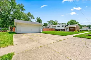 900 Wilder Ave, Elyria, OH 44035 - Photo 6