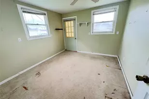 323 5th St, Lowell, OH 45744 - Photo 10